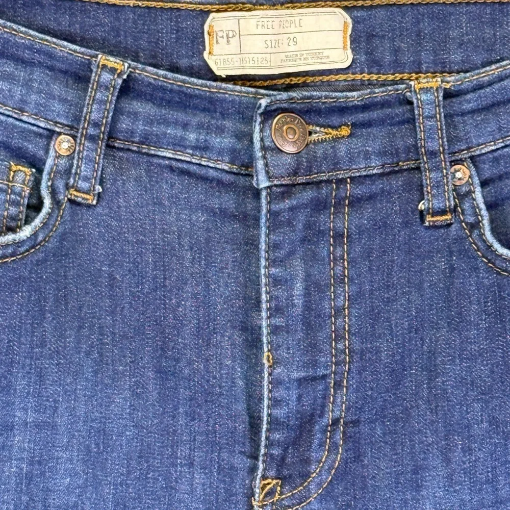 Free People Busted Knee High Rise Skinny Women's Dark Wash Jeans Size 29